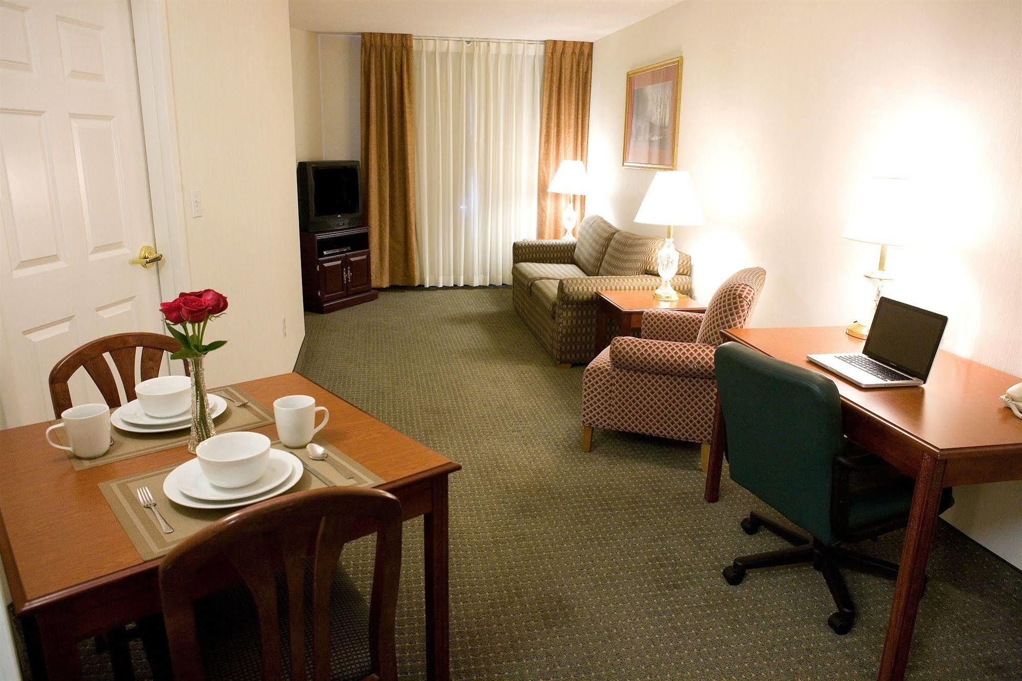 Host Inn An All Suites Hotel Wilkes-Barre Eksteriør billede